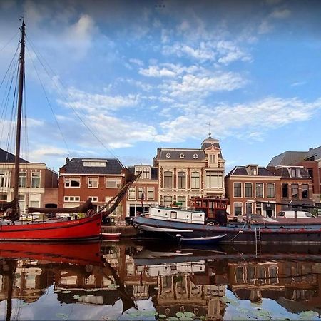 B&B Aan De Gracht Leeuwarden Exterior foto